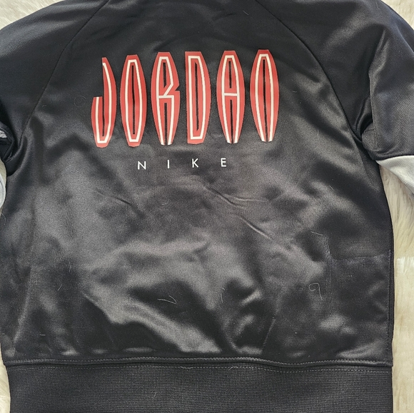 Jordan 18M 2 Piece Set NEW - Picture 4 of 4